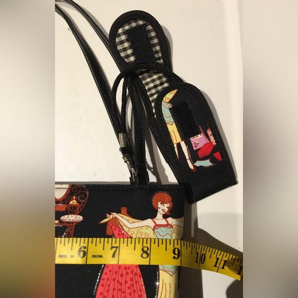 Handbag - Picture 5 of 8